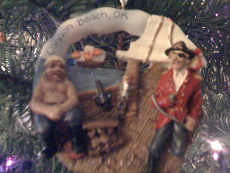 Cannon Beach ornament with pirates